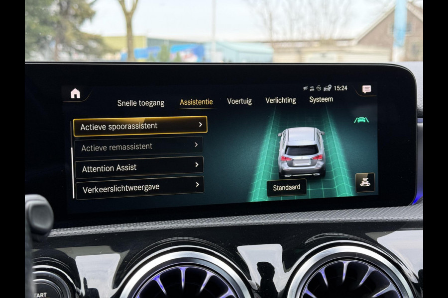 Mercedes-Benz A-Klasse 180 Aut. Business Sol. AMG | Navi | Camera | Sfeer verlichting |