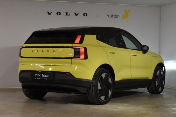 Volvo EX30 272PK Single Motor Extended Range Ultra 69 kWh / 360 Camera / Panoramadak / Voorstoelen en stuurwiel verwarmd / Adaptive cruise / Harman Kardon / Elektrisch verstelbare stoelen / Privacy glass / Elektrische achterklep / Wool Blend bekleding