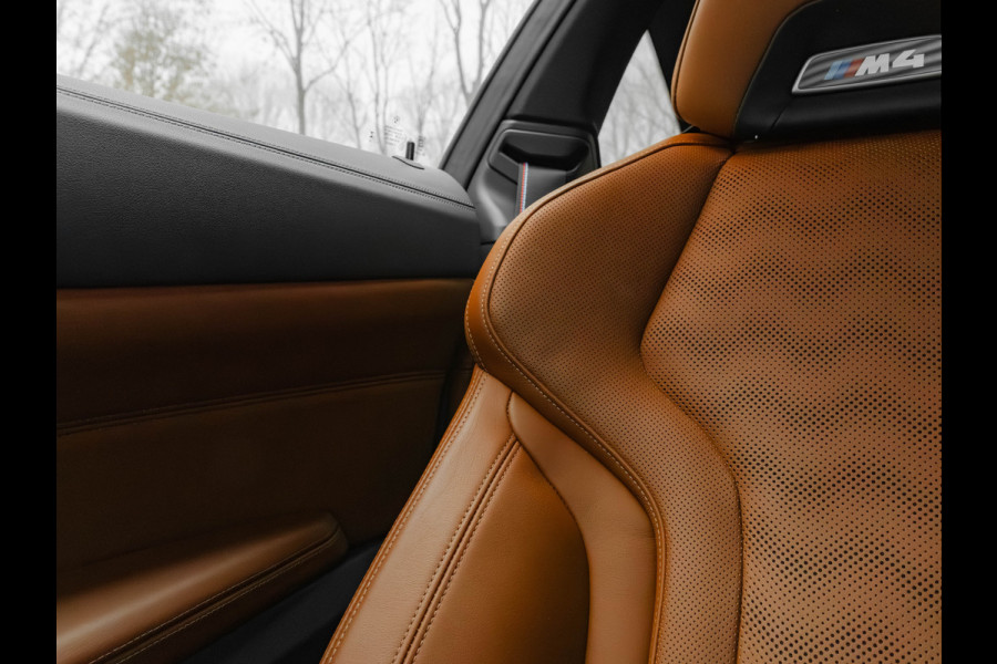 BMW 4 Serie Coupé M4 xDrive Competition - Carbon Brakes - M-Driver Pack - Stoelventilatie