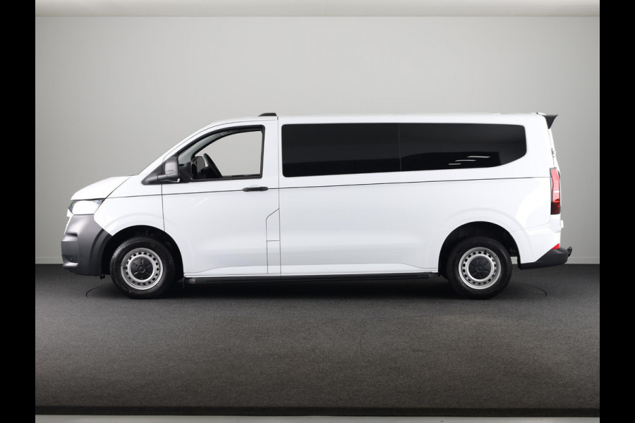 Volkswagen Transporter 2.0 TDI L2H1 30 Life | 110 PK Hand | Styling pakket | Camera | App Connect | Trekhaak |