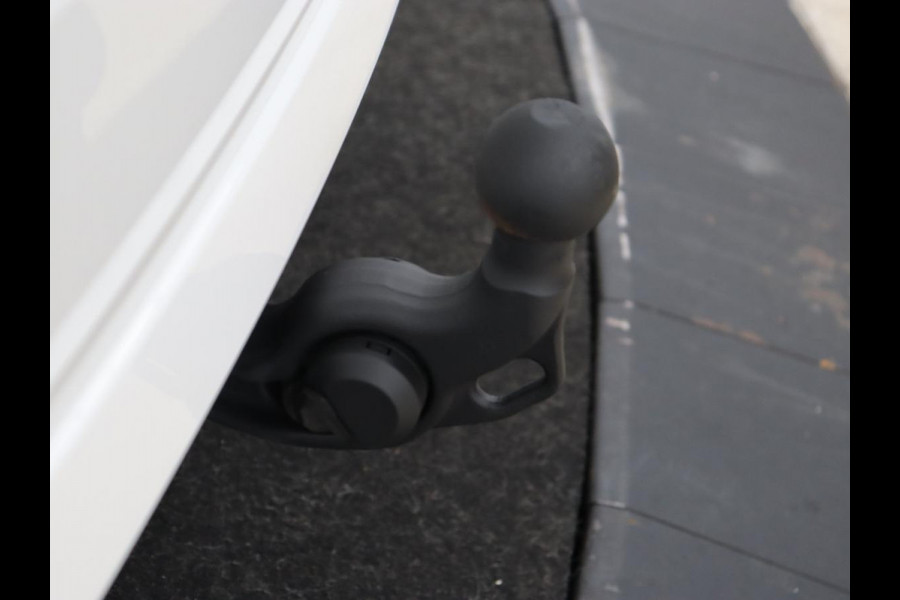 Škoda Octavia 1.5 TSI Business Edition Plus | Stoelverwarming | Trekhaak | Adaptive cruise | Keyless | Full LED | Parkeerhulp | Climate control