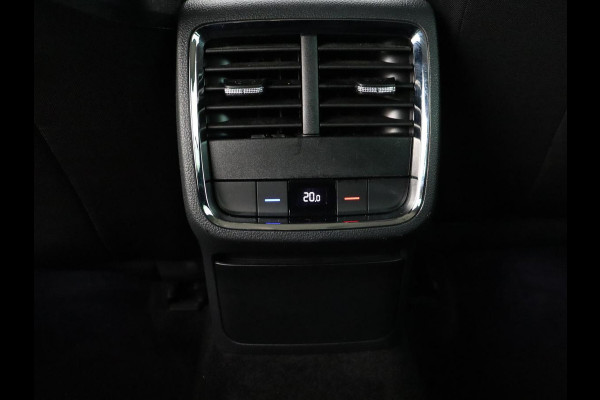 Škoda Octavia 1.5 TSI Business Edition Plus | Stoelverwarming | Trekhaak | Adaptive cruise | Keyless | Full LED | Parkeerhulp | Climate control