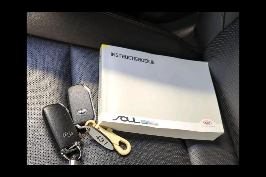 Kia e-Soul 150kW / 64kWh Executive line / Leder / TV. DVD scherm A./ Pdc+Camera / Xenon / Navigatie / Airco-ecc./