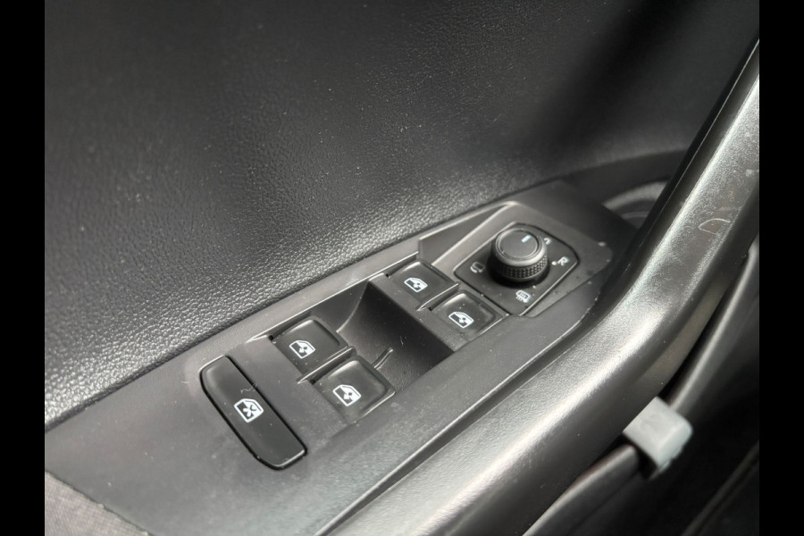 Volkswagen Polo 1.0 TSI Life | Parkeer Sensoren | Bluetooth | Cruise | Airco