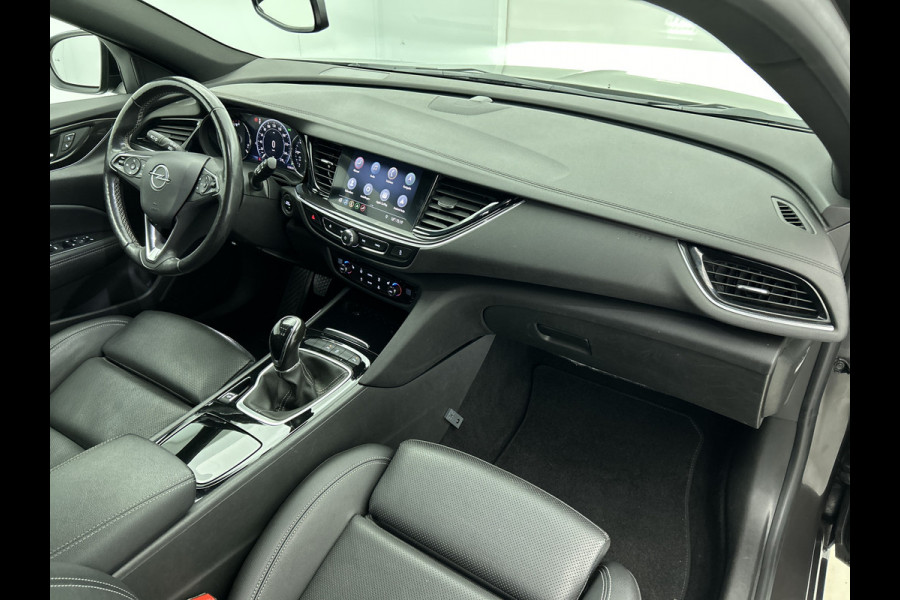Opel Insignia Sports Tourer 1.5 CDTI 123PK Business Elegance / Leder / Trekhaak / Camera / Stoel-Stuurverwarming / Xenon / Airco-ecc. / Apk 01-2027