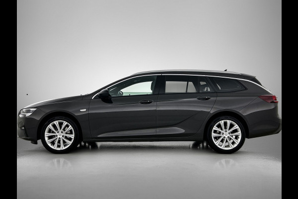 Opel Insignia Sports Tourer 1.5 CDTI 123PK Business Elegance / Leder / Trekhaak / Camera / Stoel-Stuurverwarming / Xenon / Airco-ecc. / Apk 01-2027
