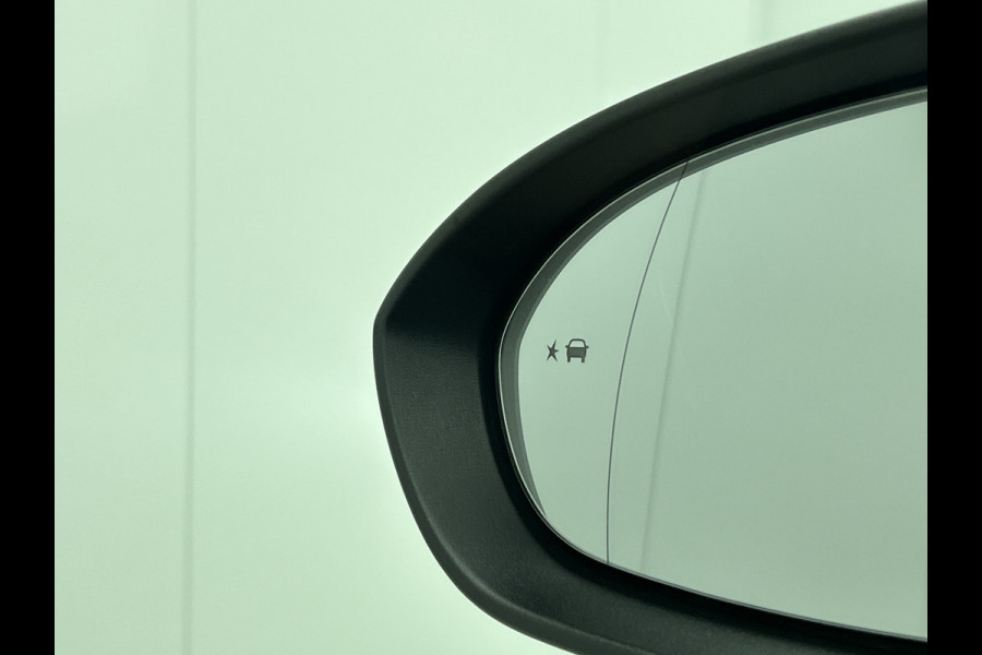 Opel Insignia Sports Tourer 1.5 CDTI 123PK Business Elegance / Leder / Trekhaak / Camera / Stoel-Stuurverwarming / Xenon / Airco-ecc. / Apk 01-2027