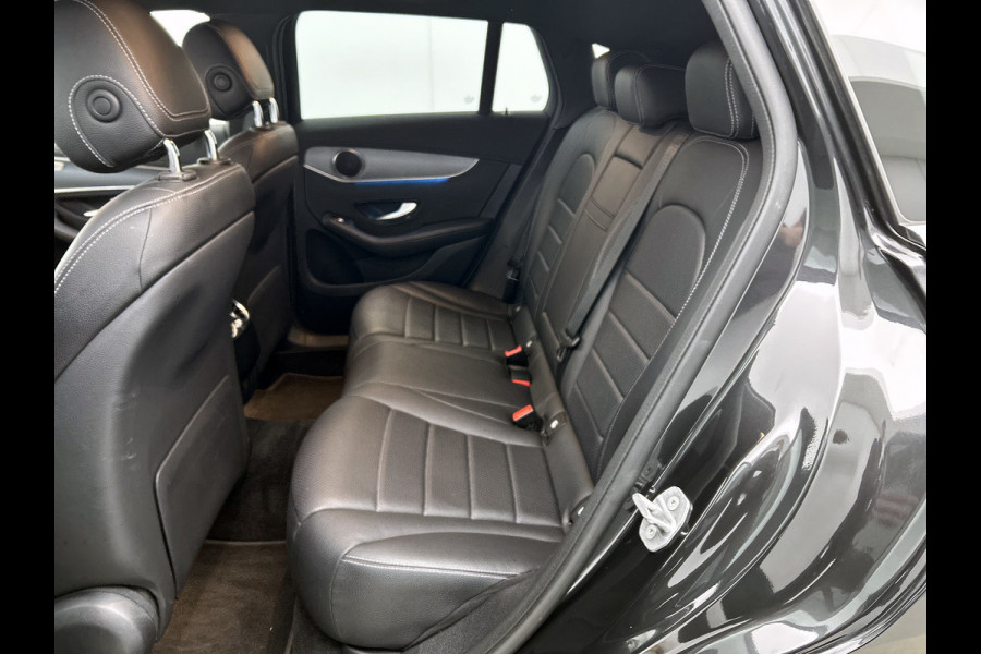 Mercedes-Benz EQC 400 4MATIC Business Solution 80 kWh (SFEERVERRLICHTING, CAMERA, ADAPTIVE CRUISE, STOELVERWARMING, DODEHOEK)