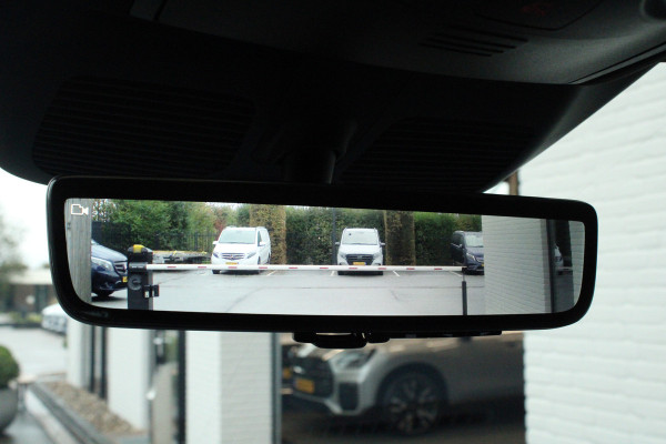 Mercedes-Benz Eqv 300 L2 / AMG / New Model / Luchtvering / 7-Persoons / Burmester / Electr Stoelen / Vol Opties / NIEUW!!