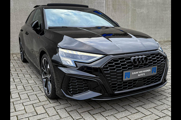 Audi A3 Sportback 35TFSI 150pk S-Tronic Competition S Edition S-Line Black Edtion! Pano|Kuipstoelen|Ambiance|Matrix|Virtual|Camera