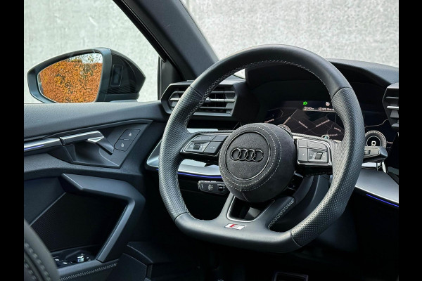 Audi A3 Sportback 35TFSI 150pk S-Tronic Competition S Edition S-Line Black Edtion! Pano|Kuipstoelen|Ambiance|Matrix|Virtual|Camera