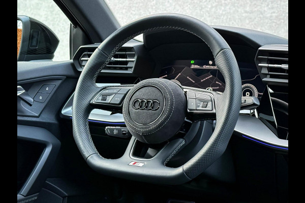 Audi A3 Sportback 35TFSI 150pk S-Tronic Competition S Edition S-Line Black Edtion! Pano|Kuipstoelen|Ambiance|Matrix|Virtual|Camera