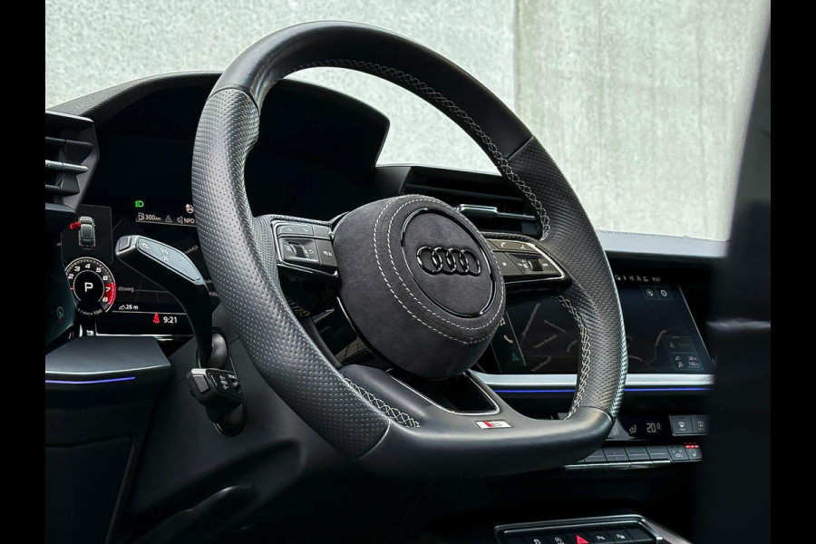 Audi A3 Sportback 35TFSI 150pk S-Tronic Competition S Edition S-Line Black Edtion! Pano|Kuipstoelen|Ambiance|Matrix|Virtual|Camera