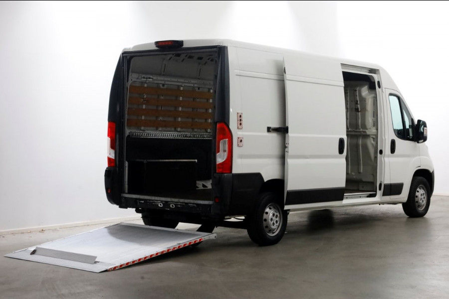 Peugeot Boxer 2.0 BlueHDI 130pk E6 L3H2 Navi/Camera Laadklep 500kg 05-2018