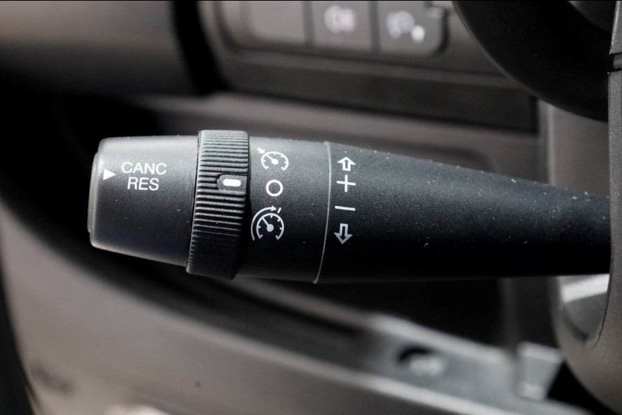 Peugeot Boxer 2.0 BlueHDI 130pk E6 L3H2 Navi/Camera Laadklep 500kg 05-2018