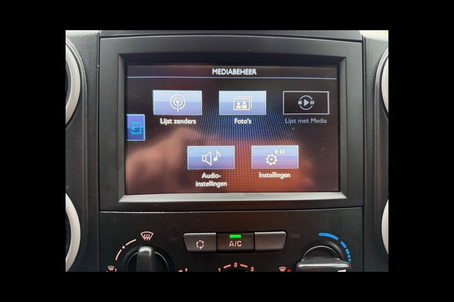 Peugeot Partner 120 1.6 BlueHDi 75 L1 Premium AIRCO I NAVI I TREKHAAK I IMPERIAAL I 1e EIGENAAR I COMPLETE ONDERHOUDSHISTORIE