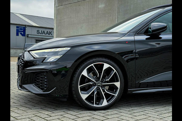 Audi A3 Sportback 35TFSI 150pk S-Tronic Competition S Edition S-Line Black Edtion! Pano|Kuipstoelen|Ambiance|Matrix|Virtual|Camera