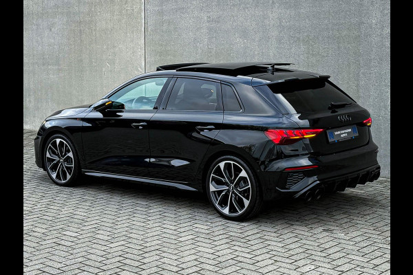 Audi A3 Sportback 35TFSI 150pk S-Tronic Competition S Edition S-Line Black Edtion! Pano|Kuipstoelen|Ambiance|Matrix|Virtual|Camera
