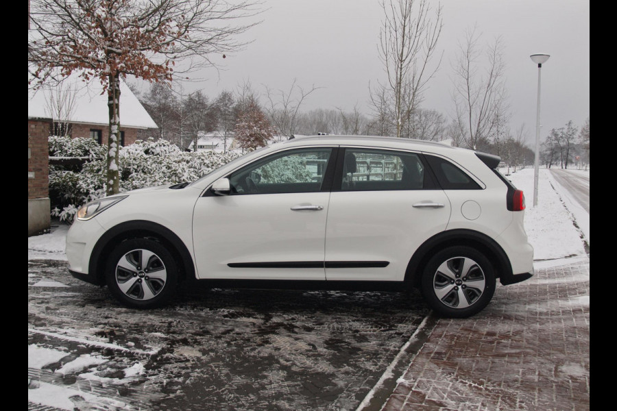 Kia Niro 1.6 GDi Hybrid DynamicLine | Camera | Trekhaak | Cruise Control | Apple Carplay |