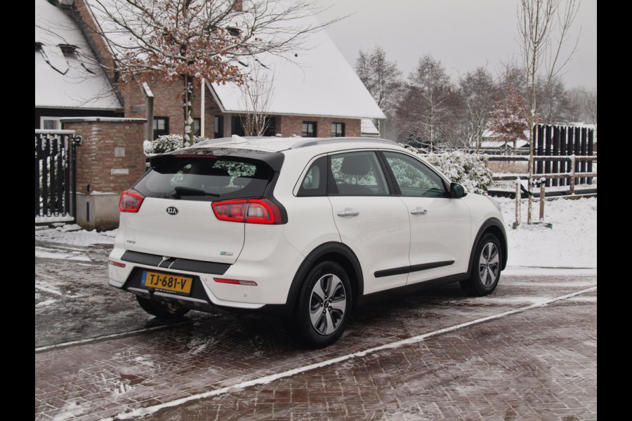 Kia Niro 1.6 GDi Hybrid DynamicLine | Camera | Trekhaak | Cruise Control | Apple Carplay |