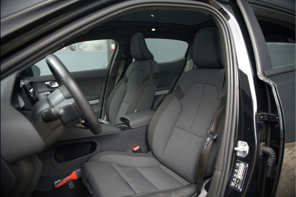 Polestar 2 Long Range Dual Motor Launch Edition 78kWh | Panoramadak | Stoelverwarming | Stuurverwarming | Harman Kardon | Memory Seat | 360 Camera | Keyless | Adaptive Cruise Control | Apple Carplay | BTW | LED |