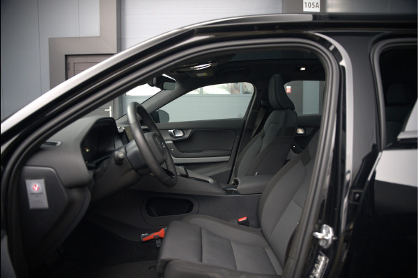 Polestar 2 Long Range Dual Motor Launch Edition 78kWh | Panoramadak | Stoelverwarming | Stuurverwarming | Harman Kardon | Memory Seat | 360 Camera | Keyless | Adaptive Cruise Control | Apple Carplay | BTW | LED |