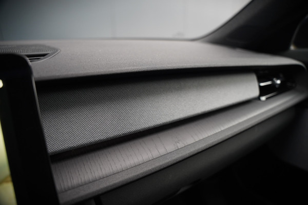 Polestar 2 Long Range Dual Motor Launch Edition 78kWh | Panoramadak | Stoelverwarming | Stuurverwarming | Harman Kardon | Memory Seat | 360 Camera | Keyless | Adaptive Cruise Control | Apple Carplay | BTW | LED |