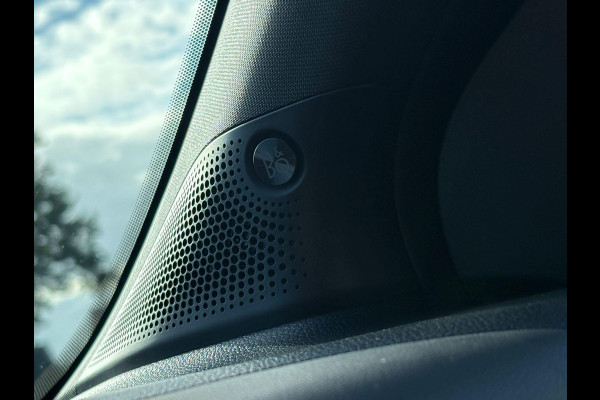 Ford Ranger 2.3 PHEV Stormtrak Double Cab 281pk | 5 persoons! | Technology Pack Plus Trailer | Cargo Area Management System | Power Rollertop | MY 2026 | Prijs excl. BTW incl. BPM | laadkabel mode 3 16A