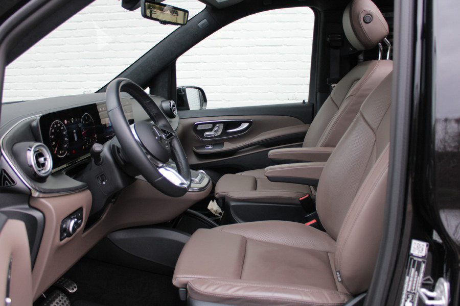 Mercedes-Benz V-Klasse 300d / AMG / Exclusive / 4-matic / Luchtvering / 7-pers / Pano / 360 Cam / Burmester / Vol Opties / NIEUWSTAAT.