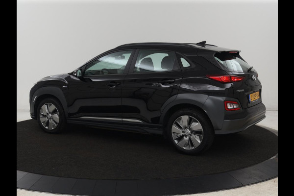 Hyundai Kona EV Comfort 64 kWh | Adaptive cruise | Krell Audio | Warmtepomp | Keyless | Parkeerhulp | Digital Cockpit | Navigatie | Climate control