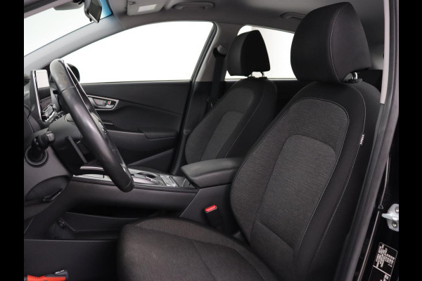 Hyundai Kona EV Comfort 64 kWh | Adaptive cruise | Krell Audio | Warmtepomp | Keyless | Parkeerhulp | Digital Cockpit | Navigatie | Climate control