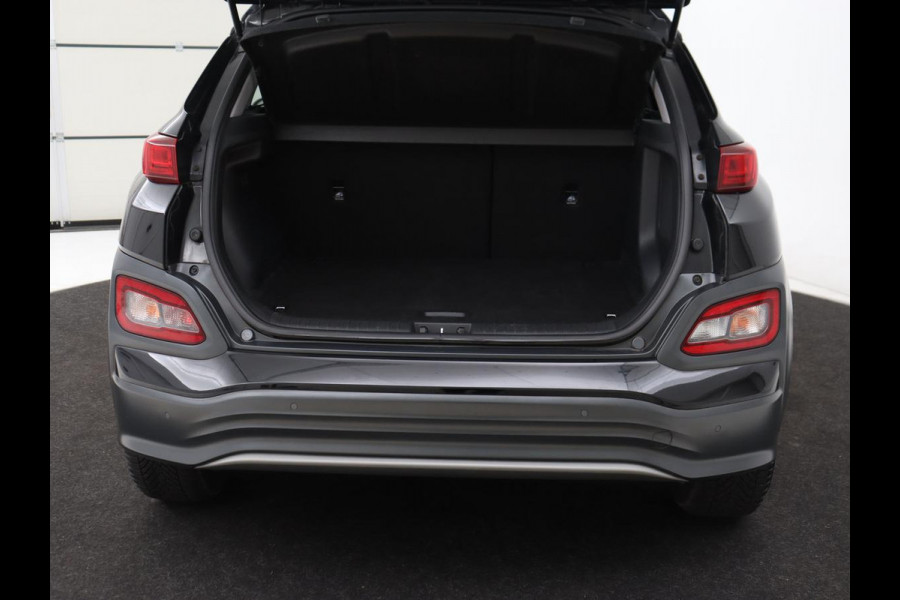 Hyundai Kona EV Comfort 64 kWh | Adaptive cruise | Krell Audio | Warmtepomp | Keyless | Parkeerhulp | Digital Cockpit | Navigatie | Climate control