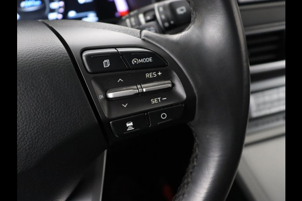 Hyundai Kona EV Comfort 64 kWh | Adaptive cruise | Krell Audio | Warmtepomp | Keyless | Parkeerhulp | Digital Cockpit | Navigatie | Climate control