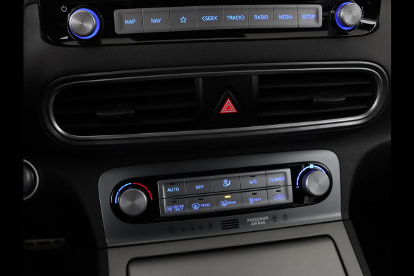 Hyundai Kona EV Comfort 64 kWh | Adaptive cruise | Krell Audio | Warmtepomp | Keyless | Parkeerhulp | Digital Cockpit | Navigatie | Climate control