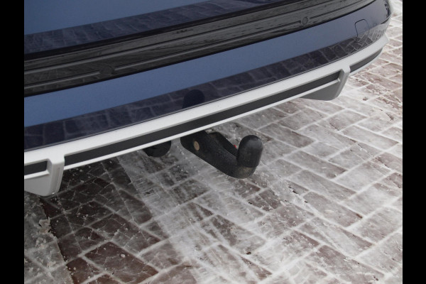 Audi e-tron 55 quattro S edition 95 kWh | SOH 95% | S-Line | Panoramadak | Trekhaak | Apple Carplay | Cruise Control | Parkeersensoren |