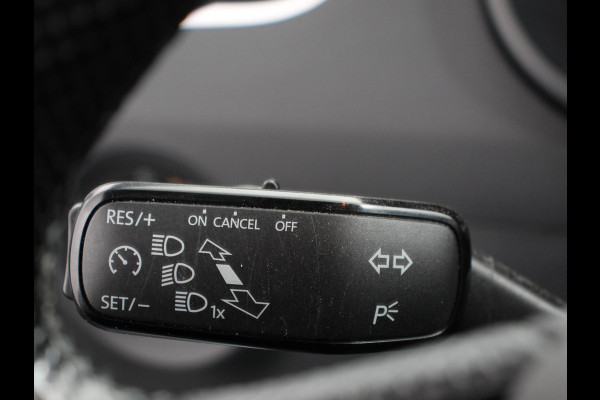 Škoda Octavia Combi 1.0 TSI 115pk Sport Business | Navigatie | Climate Control | Trekhaak | Extra Getint Glas | Lichtmetalen Velgen | Parkeer sensoren