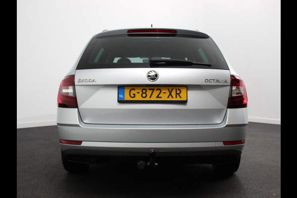 Škoda Octavia Combi 1.0 TSI 115pk Sport Business | Navigatie | Climate Control | Trekhaak | Extra Getint Glas | Lichtmetalen Velgen | Parkeer sensoren