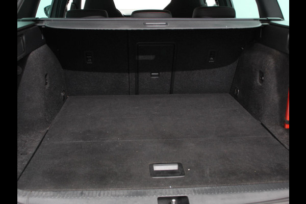 Škoda Octavia Combi 1.0 TSI 115pk Sport Business | Navigatie | Climate Control | Trekhaak | Extra Getint Glas | Lichtmetalen Velgen | Parkeer sensoren