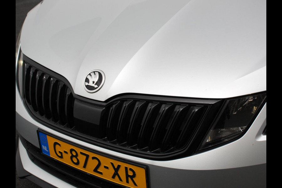 Škoda Octavia Combi 1.0 TSI 115pk Sport Business | Navigatie | Climate Control | Trekhaak | Extra Getint Glas | Lichtmetalen Velgen | Parkeer sensoren
