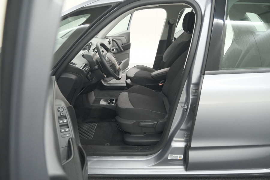 Citroën C4 Spacetourer PureTech 130 EAT8 Feel | Climate Control | Apple Carplay | Cruise Control | Parkeersensoren