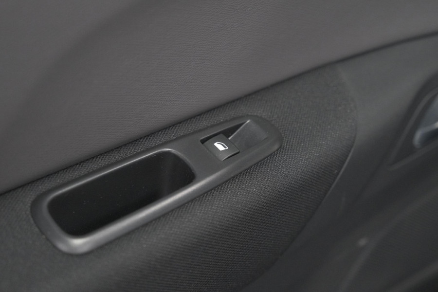 Citroën C4 Spacetourer PureTech 130 EAT8 Feel | Climate Control | Apple Carplay | Cruise Control | Parkeersensoren