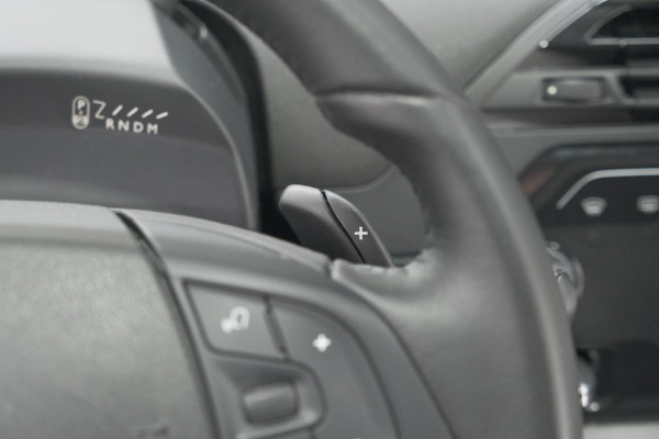 Citroën C4 Spacetourer PureTech 130 EAT8 Feel | Climate Control | Apple Carplay | Cruise Control | Parkeersensoren