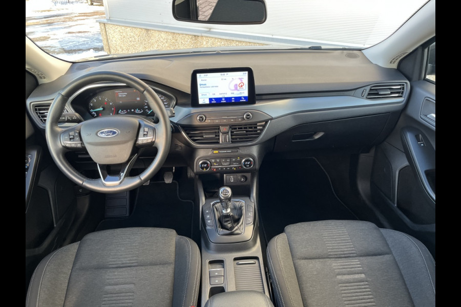 Ford FOCUS Wagon 1.0 EcoB. Active Bns TREKHAAK! WINTERPACK! DESIGNPACK