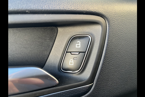 Ford FOCUS Wagon 1.0 EcoB. Active Bns TREKHAAK! WINTERPACK! DESIGNPACK