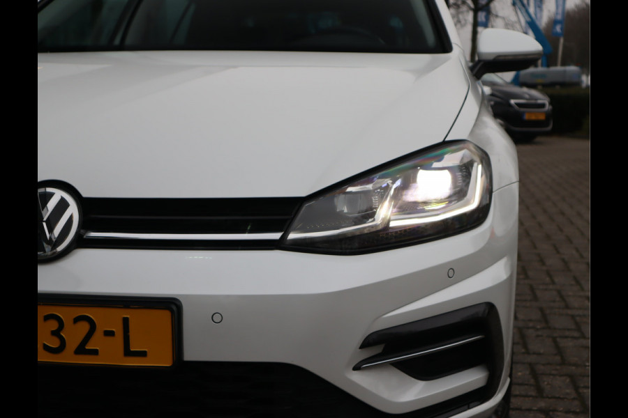 Volkswagen Golf 1.5 TSI Highline R-Line // Dealeronderhouden