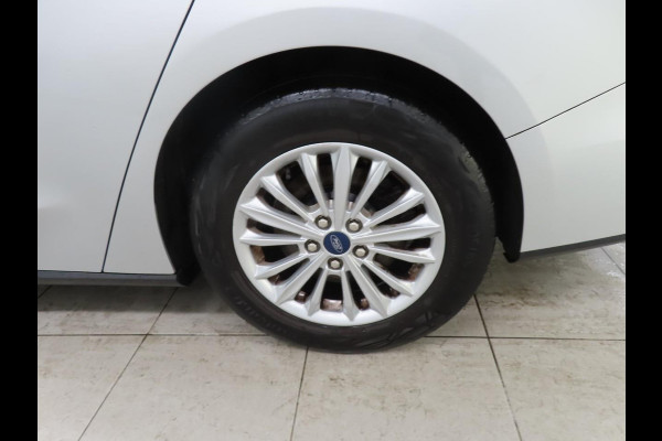 Ford FOCUS Wagon 1.0 EcoBoost Titanium Business | 58.500 km | Winter Pack