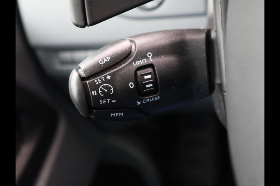 Peugeot Expert 2.0 BLUEHDI 180 PK AUT. SPORT PREMIUM + 2 SCHUIFDEUREN | HEAD-UP | CAMERA | TREEPLANKEN