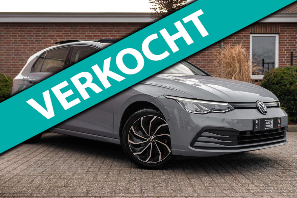 Volkswagen Golf 1.0 TSI Life 110 PK 1e Eig Adaptive Pano Sfeerverl. LED 17''