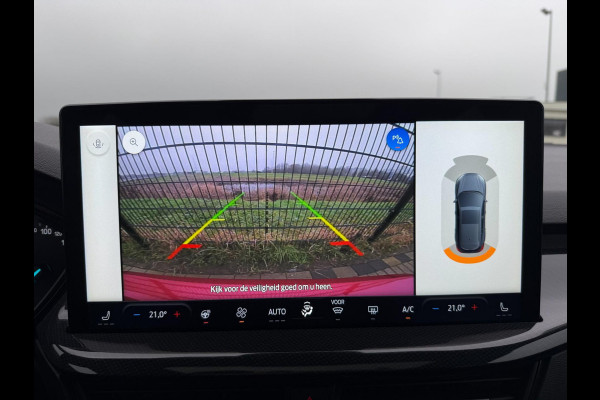 Ford FOCUS Wagon 1.0 EcoBoost Hybrid ST Line X | PANO | 155PK | Camera | Blind Spot | Stuur/stoel verw.