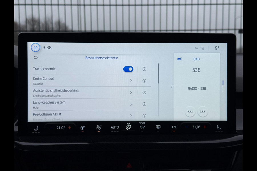 Ford FOCUS Wagon 1.0 EcoBoost Hybrid ST Line X | PANO | 155PK | Camera | Blind Spot | Stuur/stoel verw.